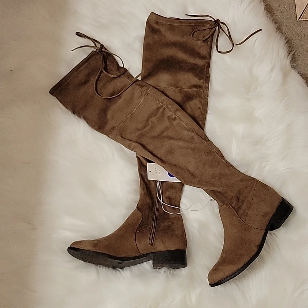A NEW DAY Sidney Tall Knee Boot Taupe Ultimate comfort Memory Foam Insole 6 New…